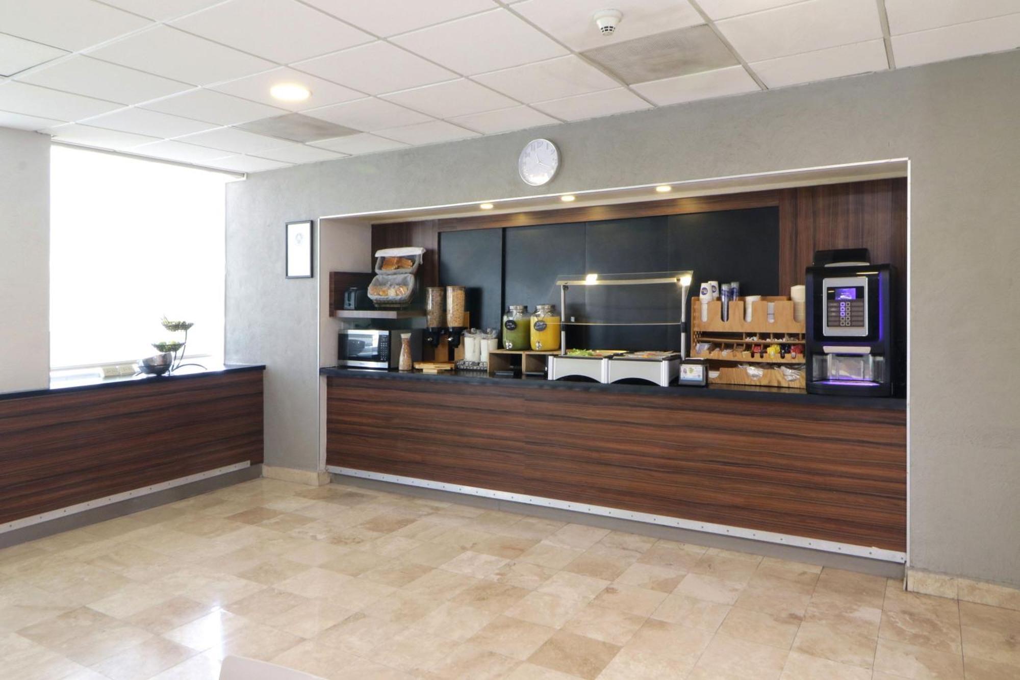 City Express By Marriott Nuevo Laredo Exterior photo