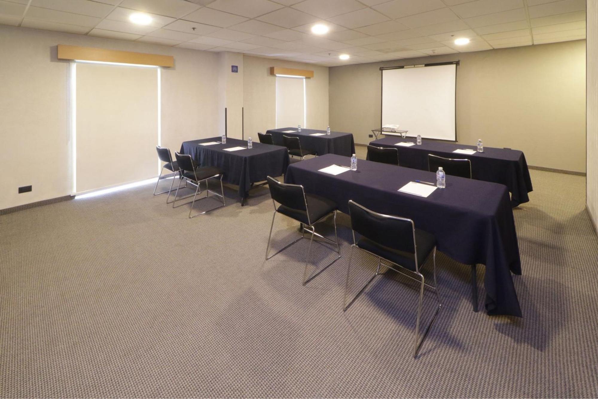 City Express By Marriott Nuevo Laredo Exterior photo