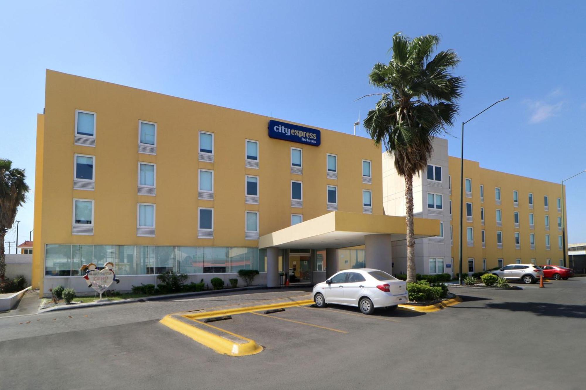 City Express By Marriott Nuevo Laredo Exterior photo